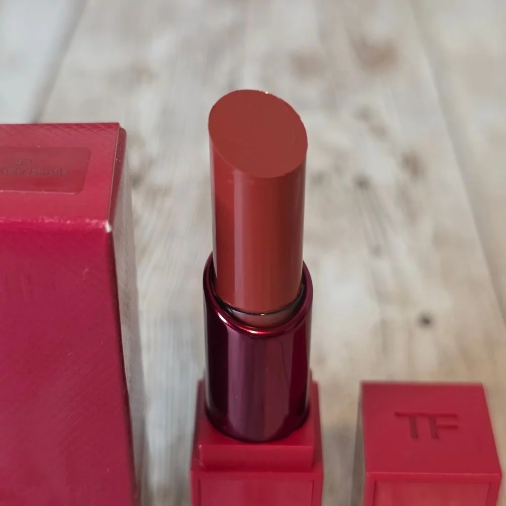 Tom Ford Lip Color Satin Matte Lipstick in Red